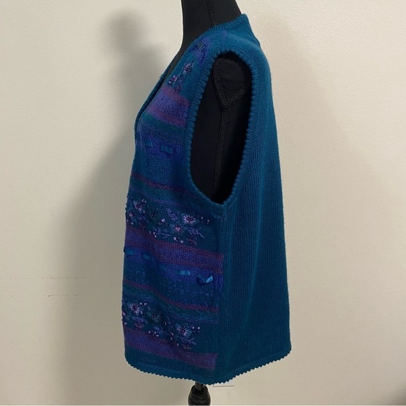 Vintage Jantzen Classic Embroidered Knit Vest Size Large - Picture 3 of 11